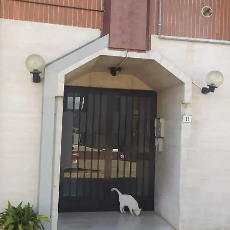 Laghetto-visitgarda * Peschiera del Garda